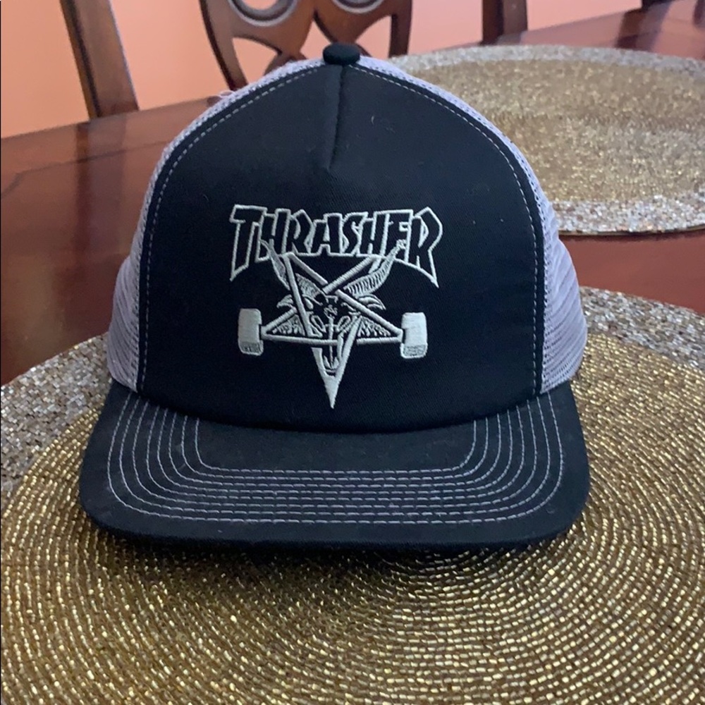 Thrasher Mesh SnapBack hat